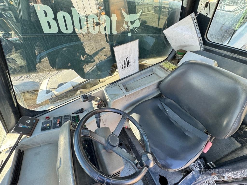 Bobcat T 40.170 伸缩臂叉装车|叉装车