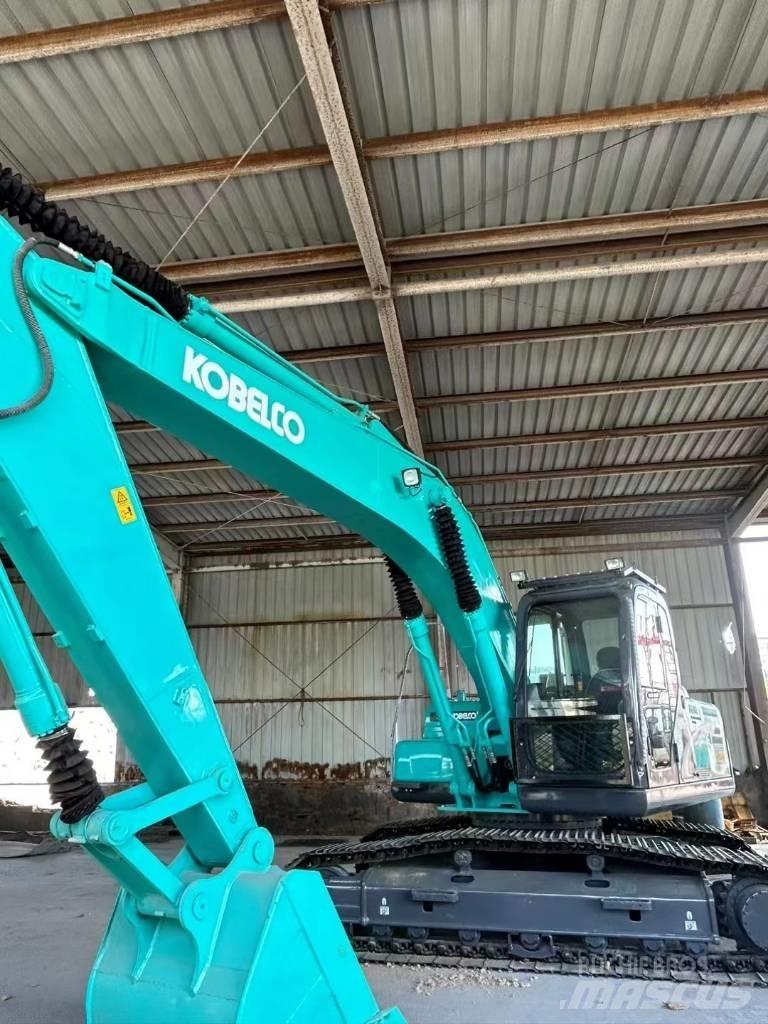 Kobelco SK200 履带挖掘机