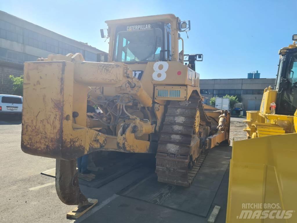 CAT D8R 履带式推土机