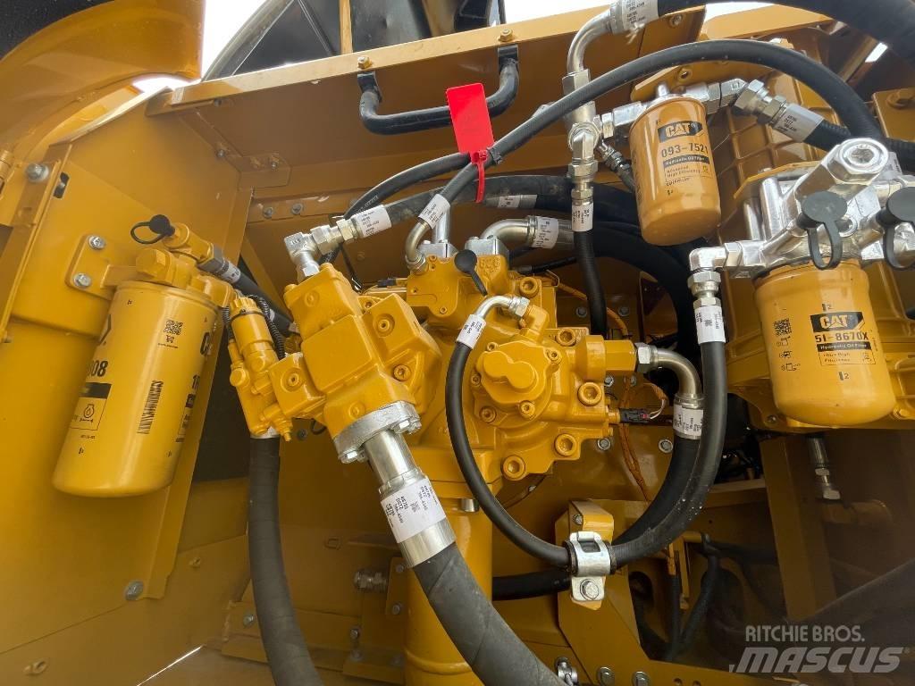 CAT 336D2 履带挖掘机
