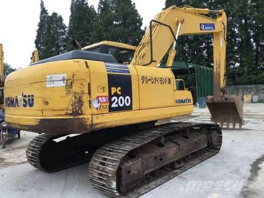 Komatsu pc200-7 履带挖掘机