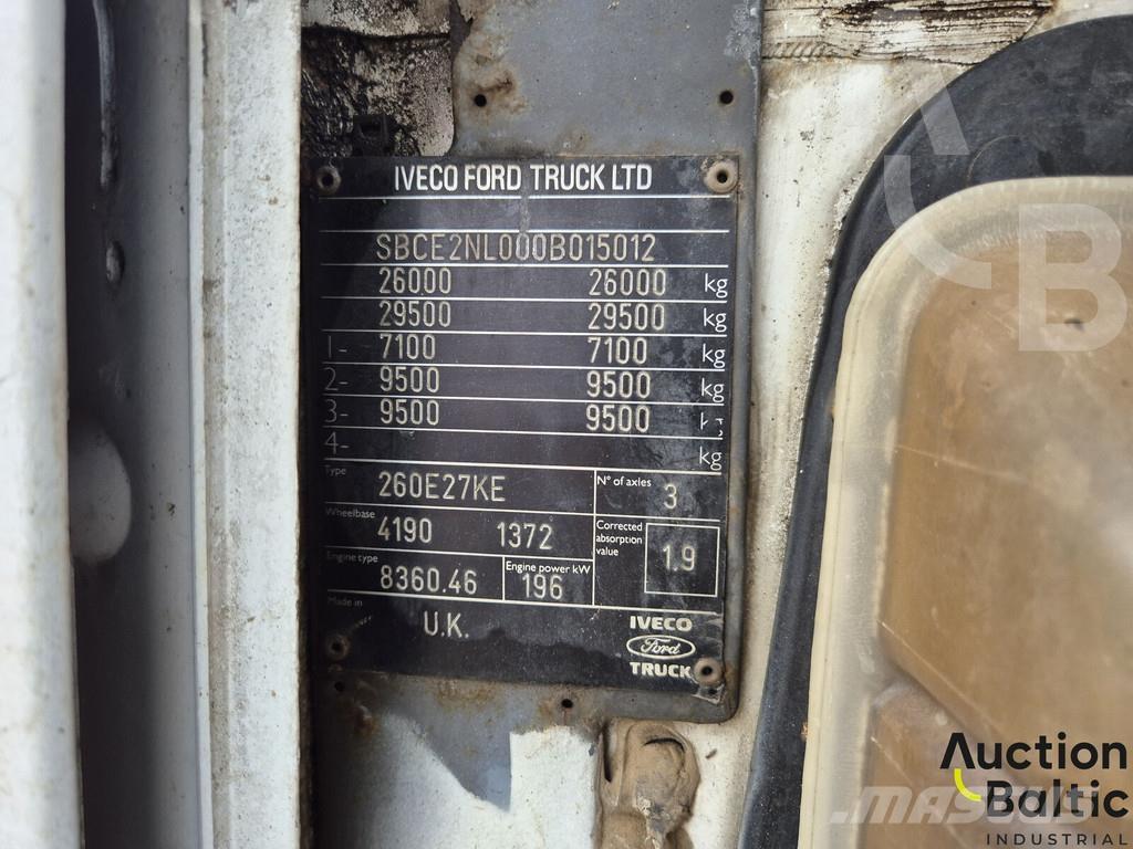 Iveco 260 E27 自卸式货车