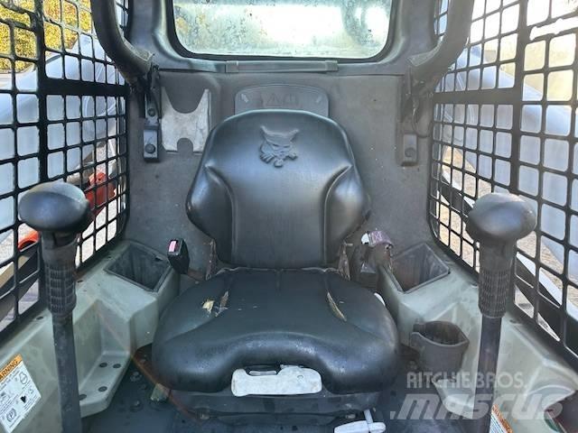 Bobcat T 590 滑移装载机