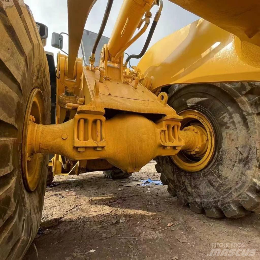 Komatsu WA 500 轮式装载机