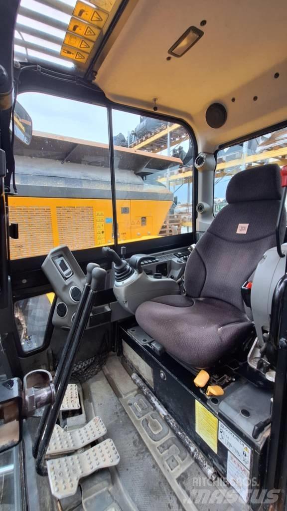 JCB 100 C 中型挖掘机