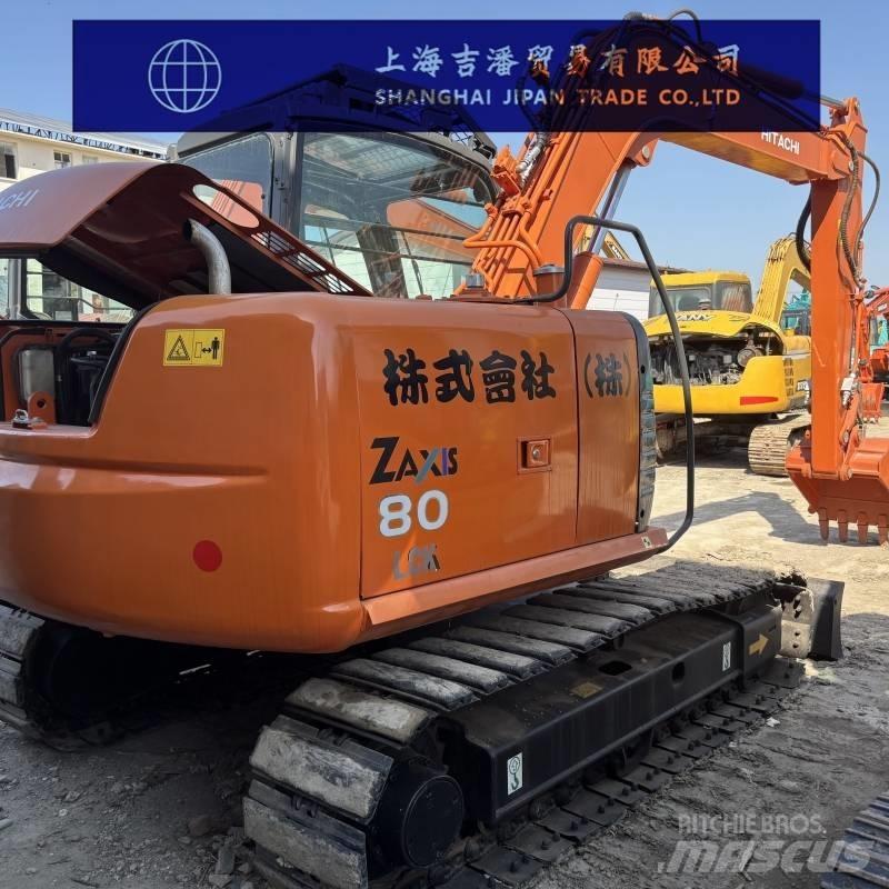 Hitachi ZX 80 中型挖掘机