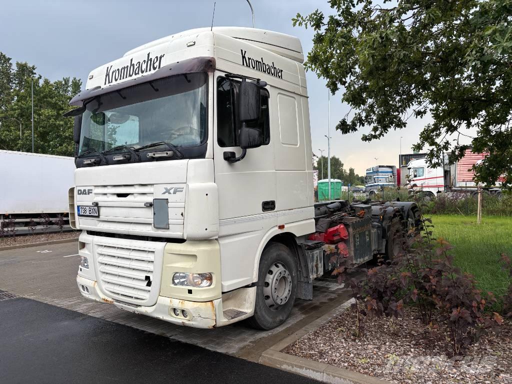 DAF XF 105 工程吊钩车