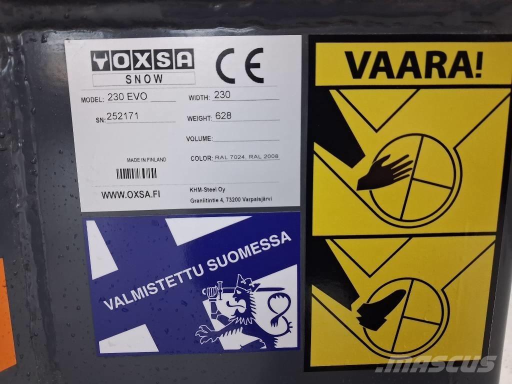 Oxsa 230 EVO 扬雪机