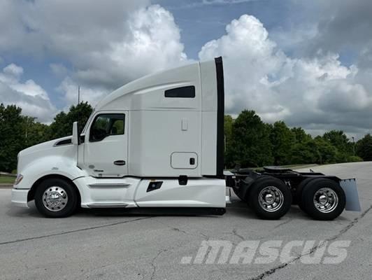 Kenworth T 680 牵引车