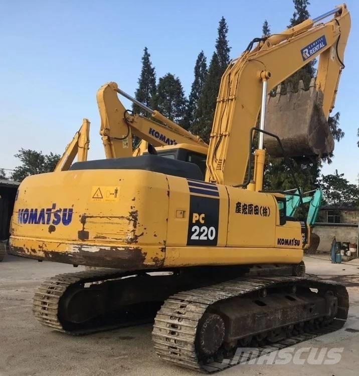 Komatsu pc220-7 履带挖掘机