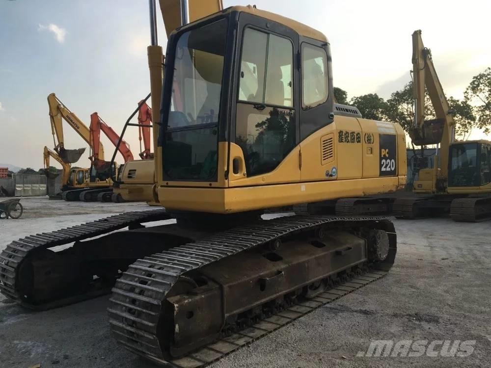 Komatsu pc220-7 履带挖掘机