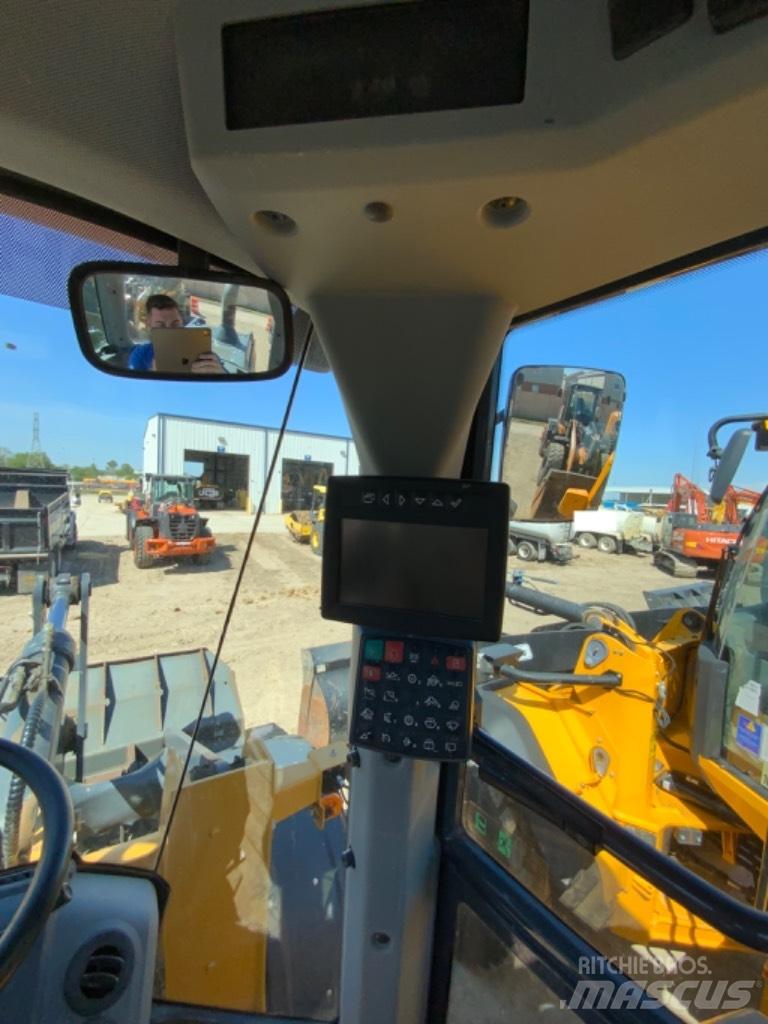 John Deere 544L 轮式装载机