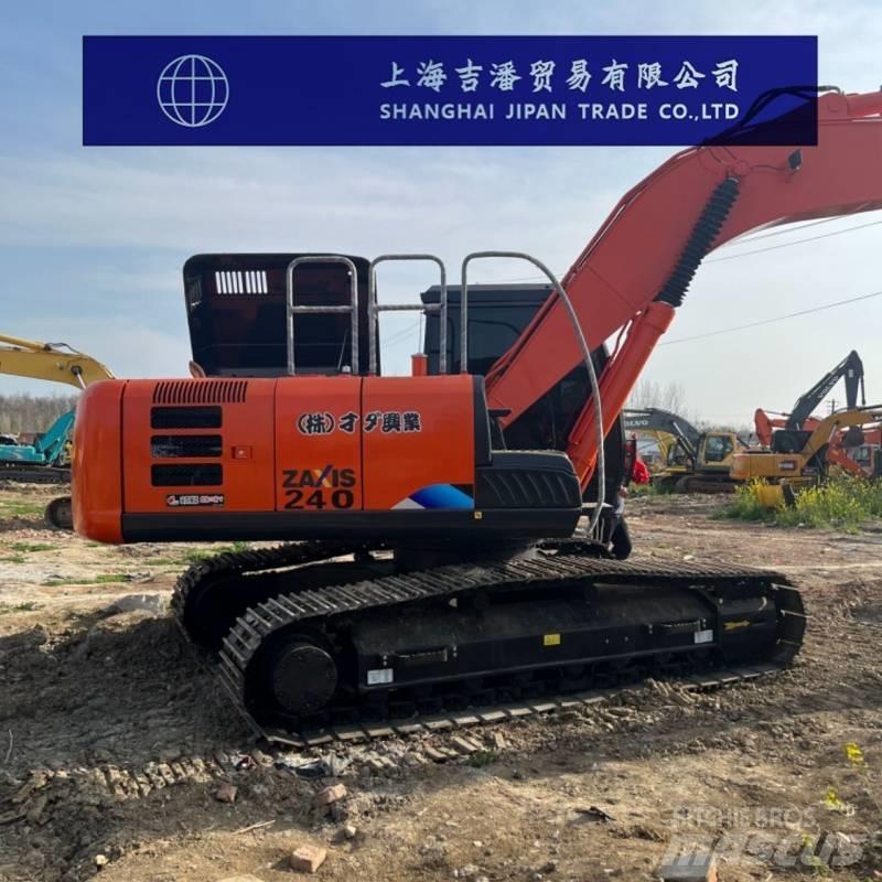 Hitachi ZX 240 履带挖掘机