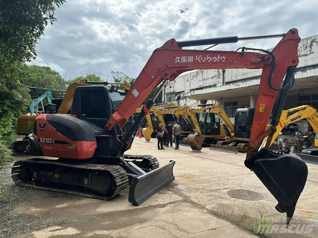 Kubota KX 183 中型挖掘机