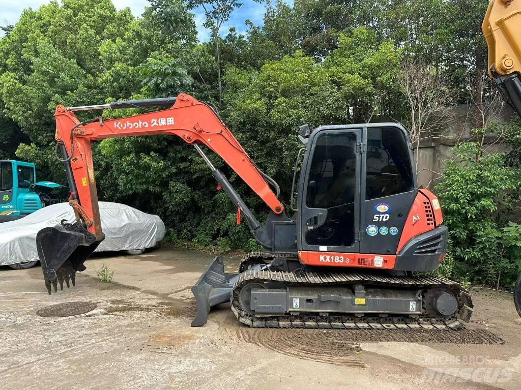 Kubota KX 183 中型挖掘机