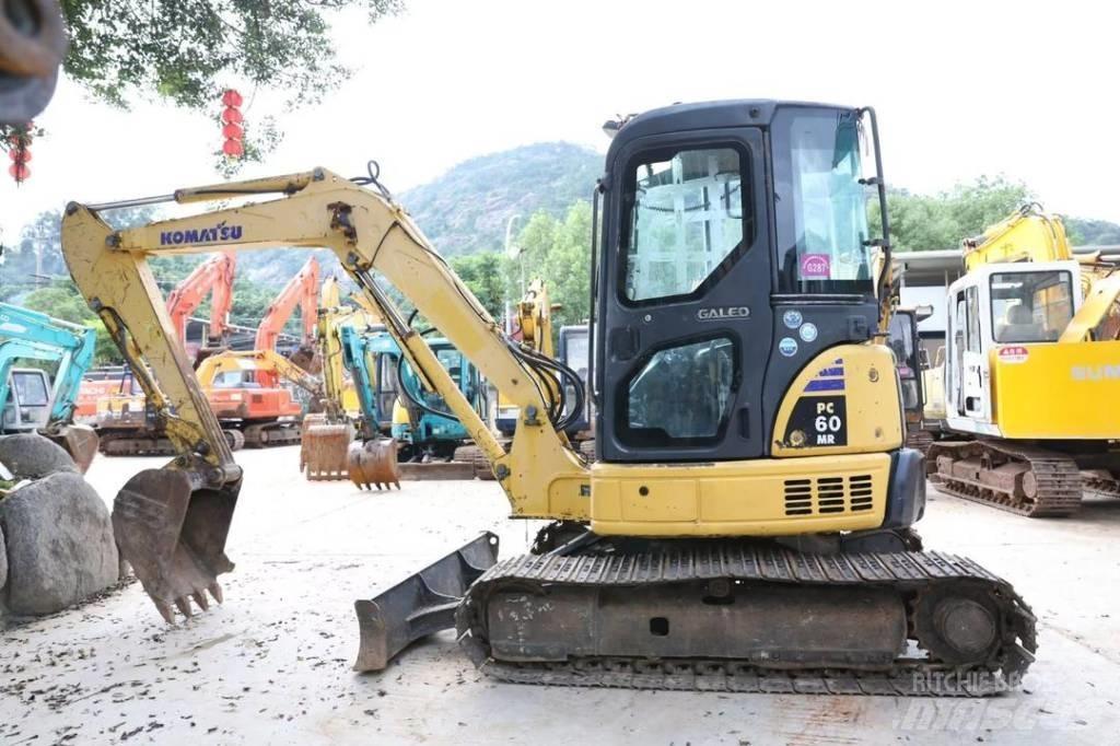 Komatsu PC 50 MR 小型挖掘机