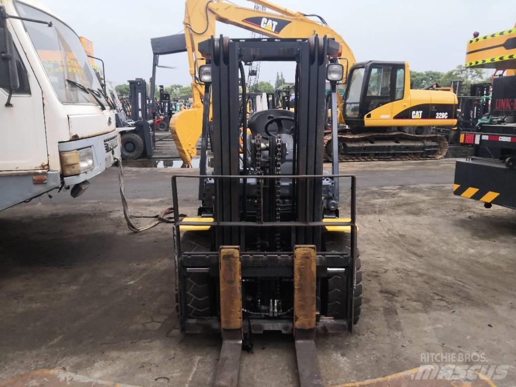 Komatsu 30 柴油叉车