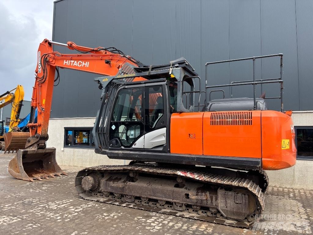 Hitachi ZX 210 LC-6 履带挖掘机