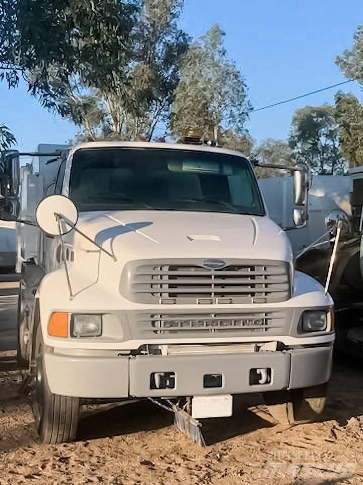 Sterling Acterra 道路清扫车