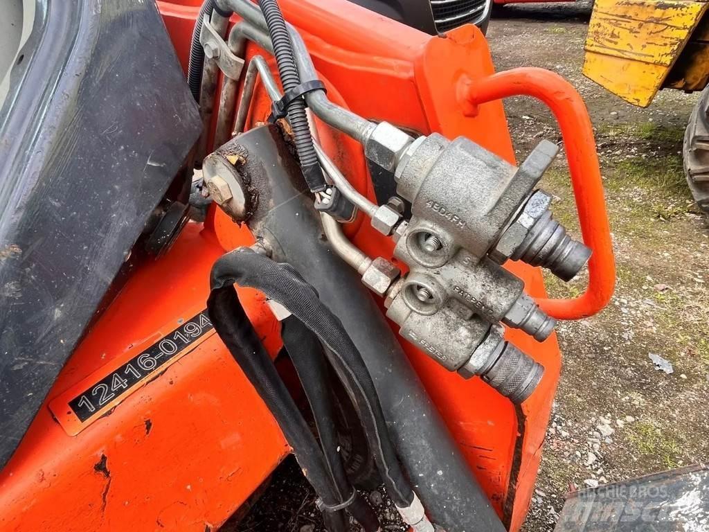 Bobcat S450 滑移装载机
