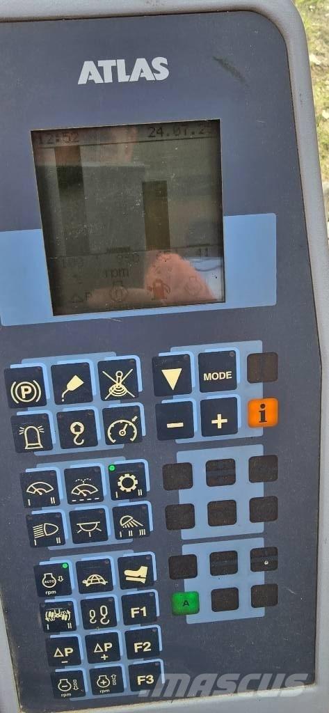 Terex TW 160 轮式挖掘机