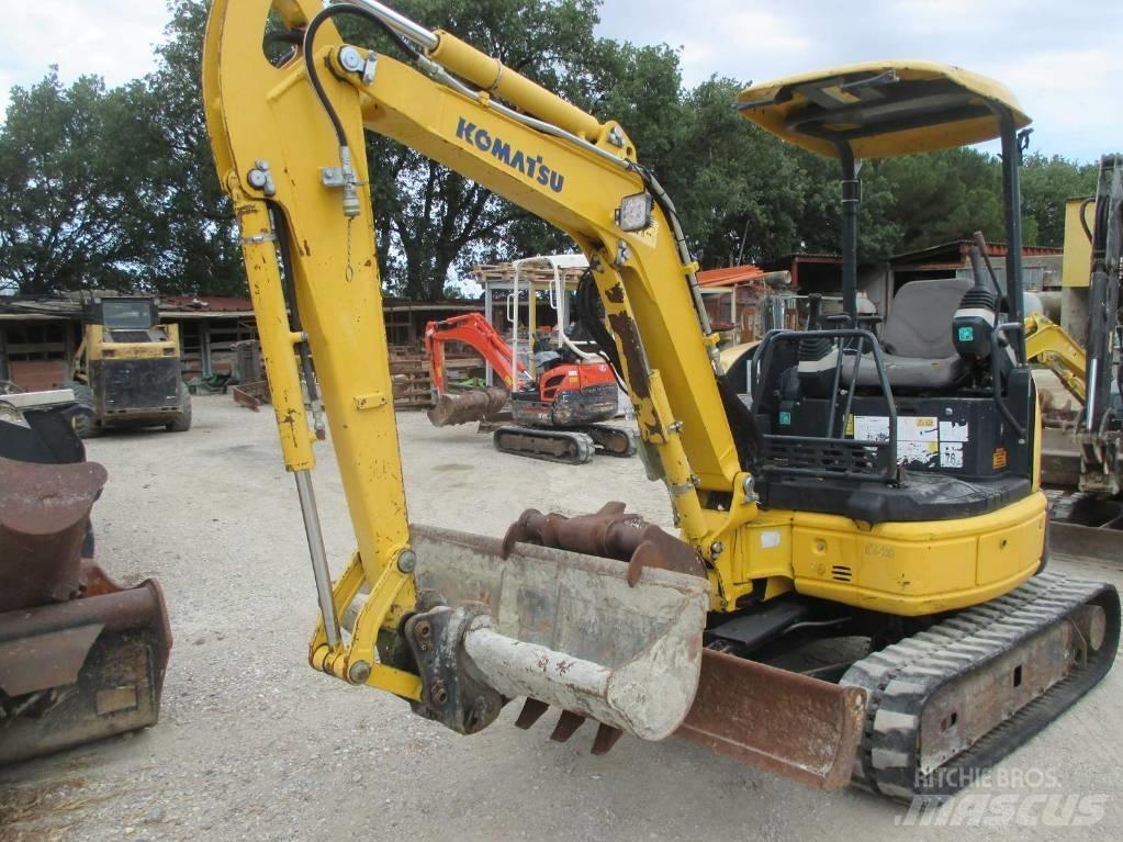 Komatsu PC 26 MR-3 小型挖掘机