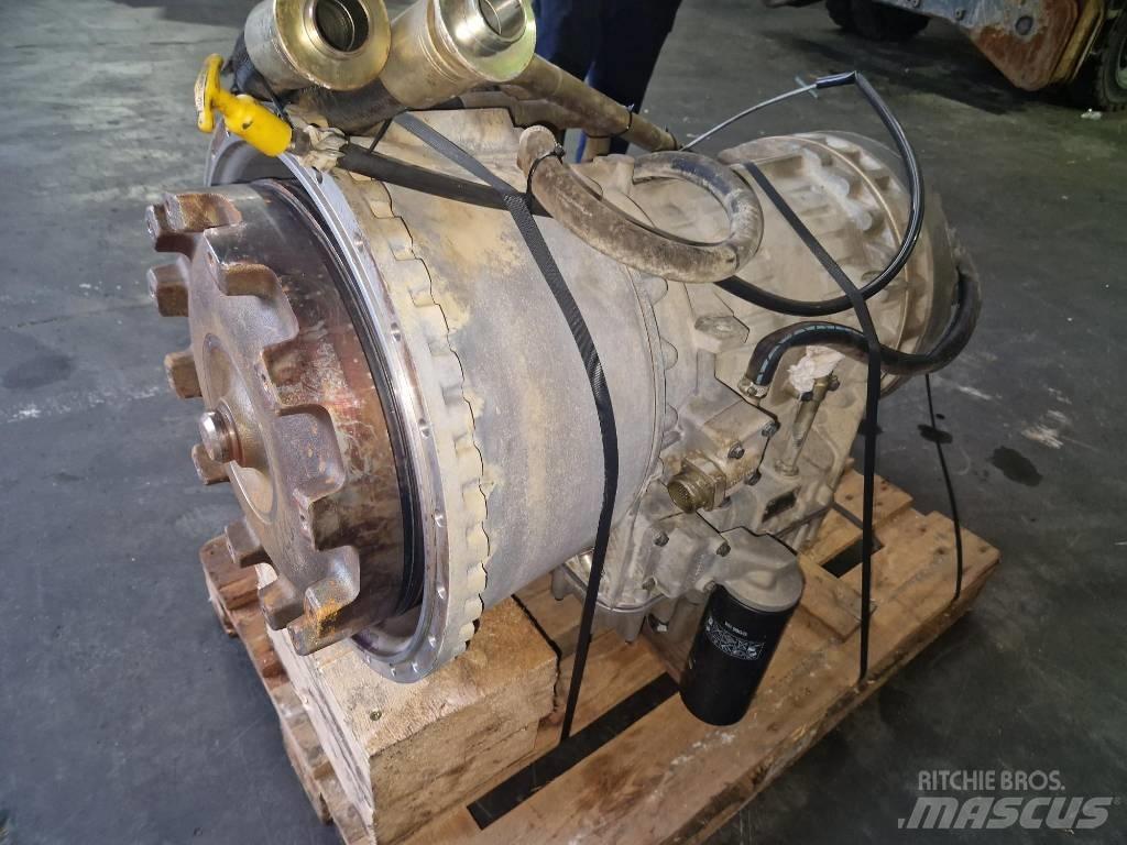 Volvo PT1560 传动装置