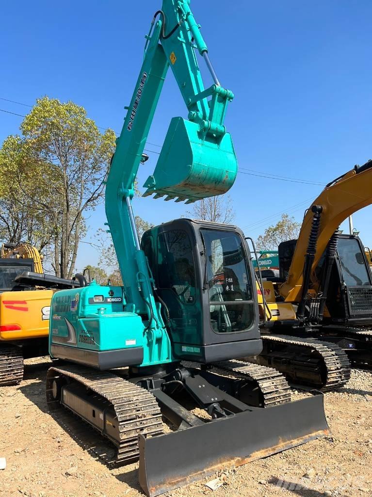 Kobelco SK 75 小型挖掘机