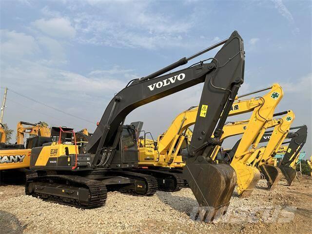 Volvo EC240 履带挖掘机