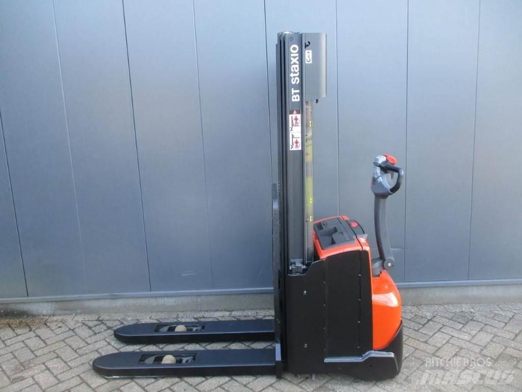 BT SWE 140L 手推堆垛车