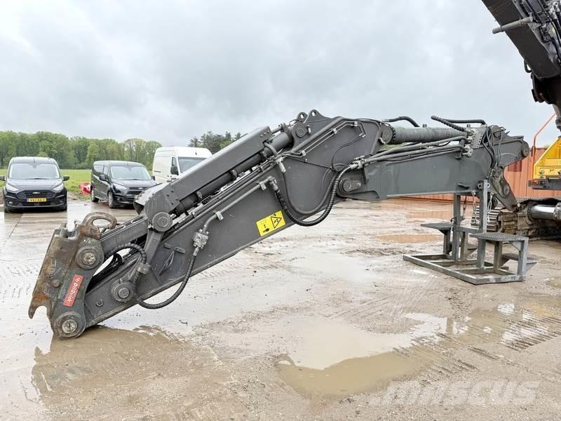 Volvo EC380EHR 组装挖掘机