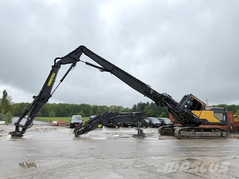 Volvo EC380EHR 组装挖掘机