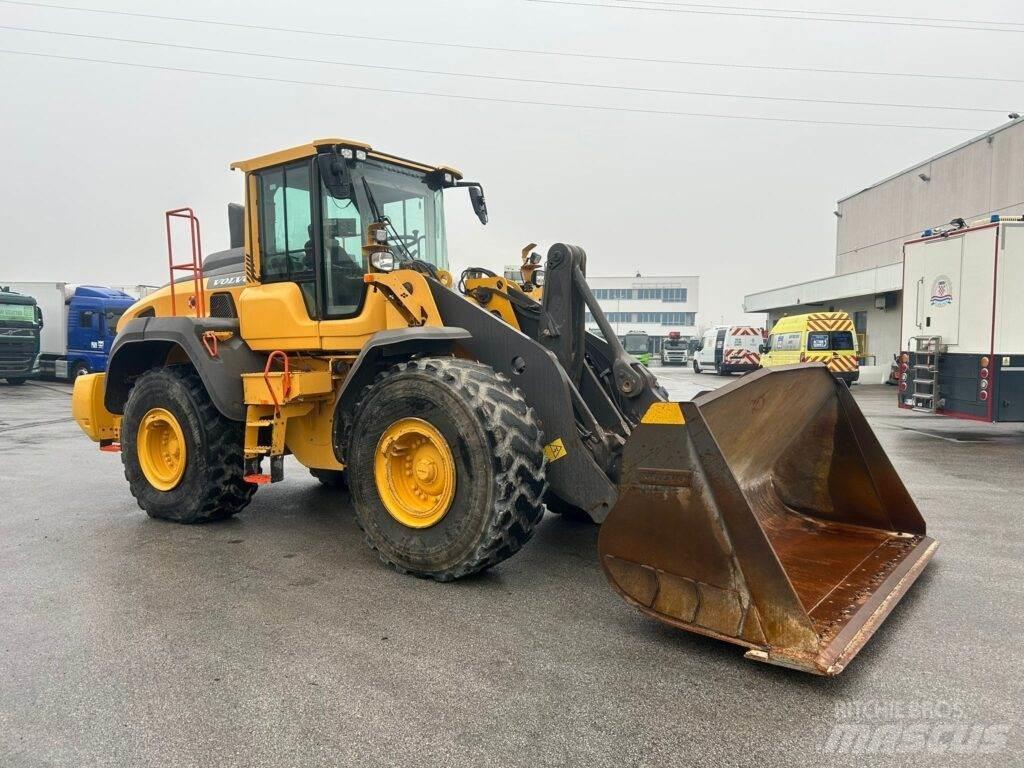 Volvo L110H 轮式装载机