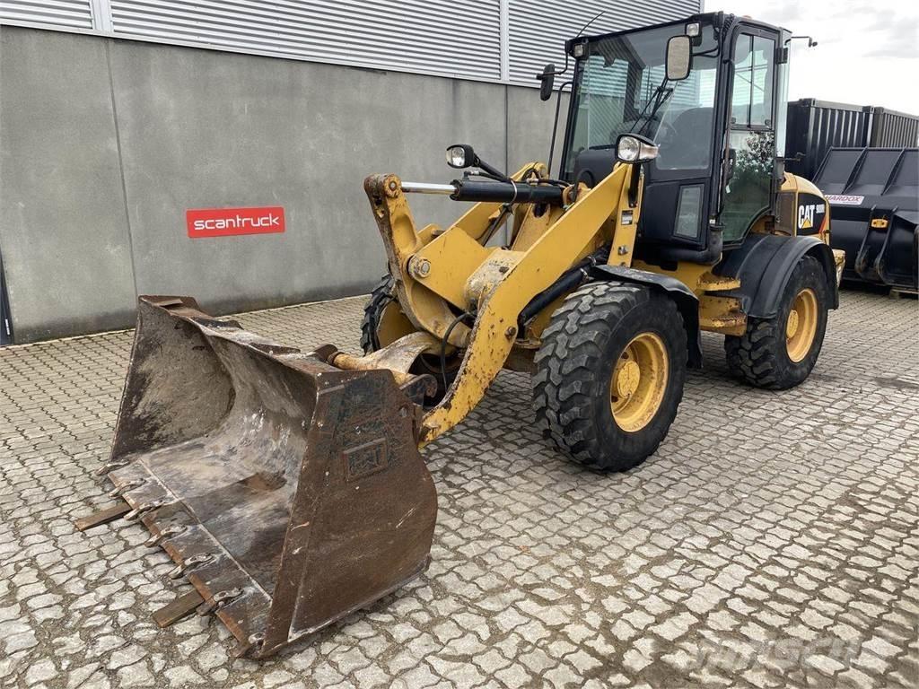 CAT 908 H2 多功能装载机