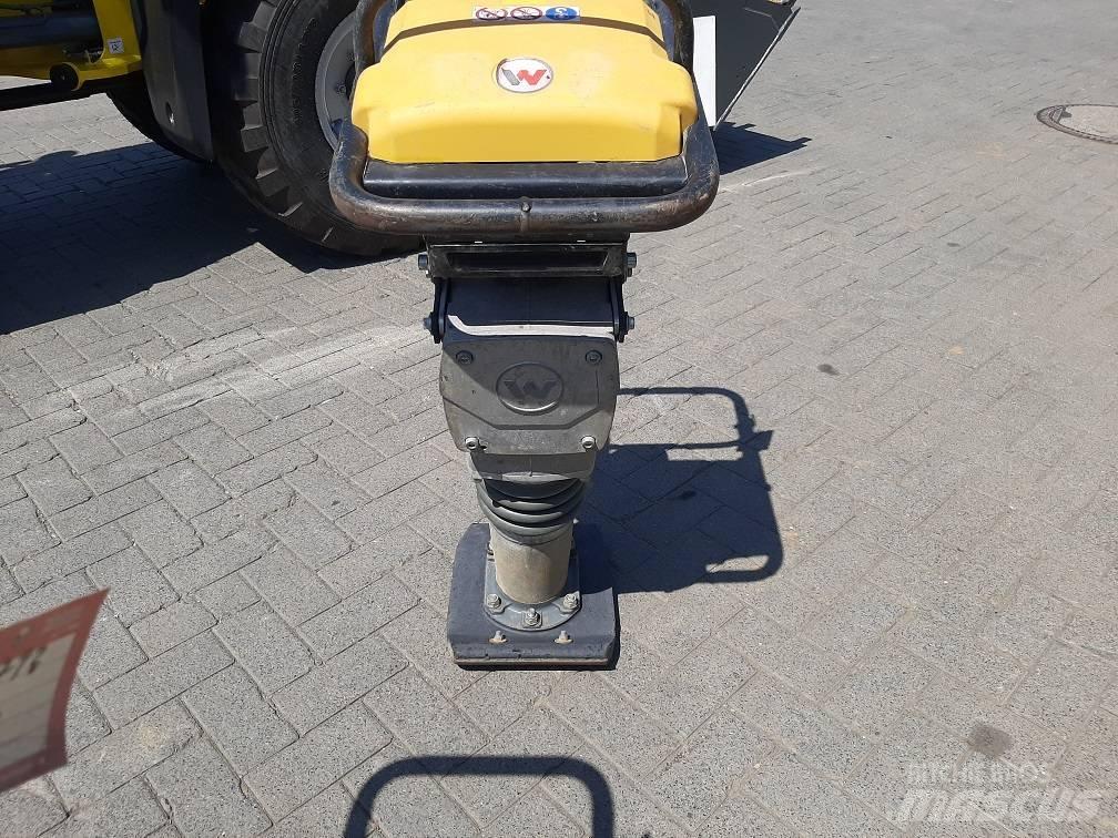 Wacker Neuson AS60e 匝道机
