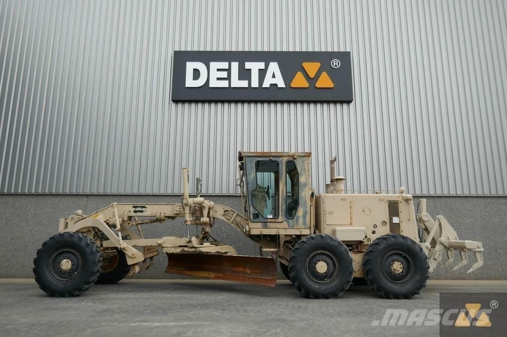 CAT 130G Ex-army 平地机/推土机