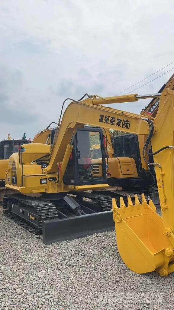 Komatsu PC 70 中型挖掘机