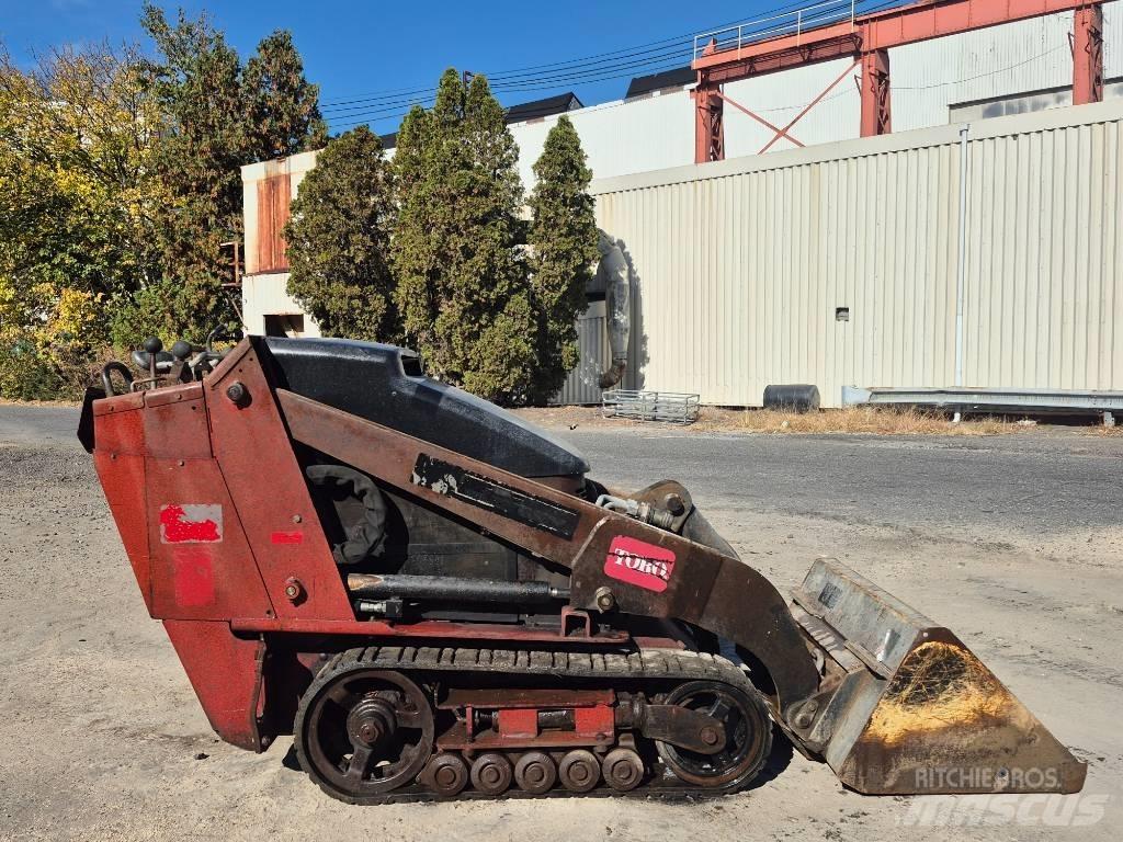Toro TX 525 滑移装载机
