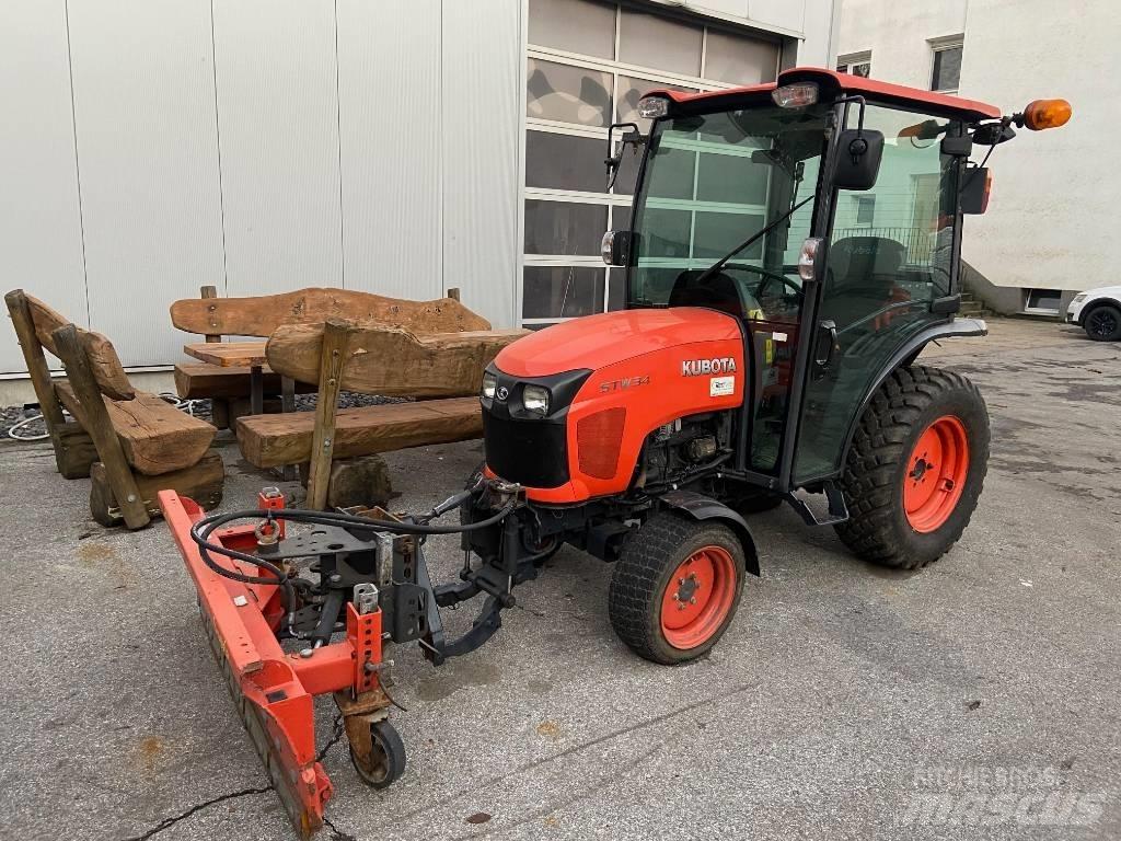 Kubota STW 34 小型拖拉机