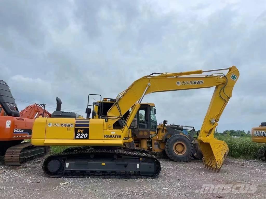 Komatsu PC220-8 履带挖掘机