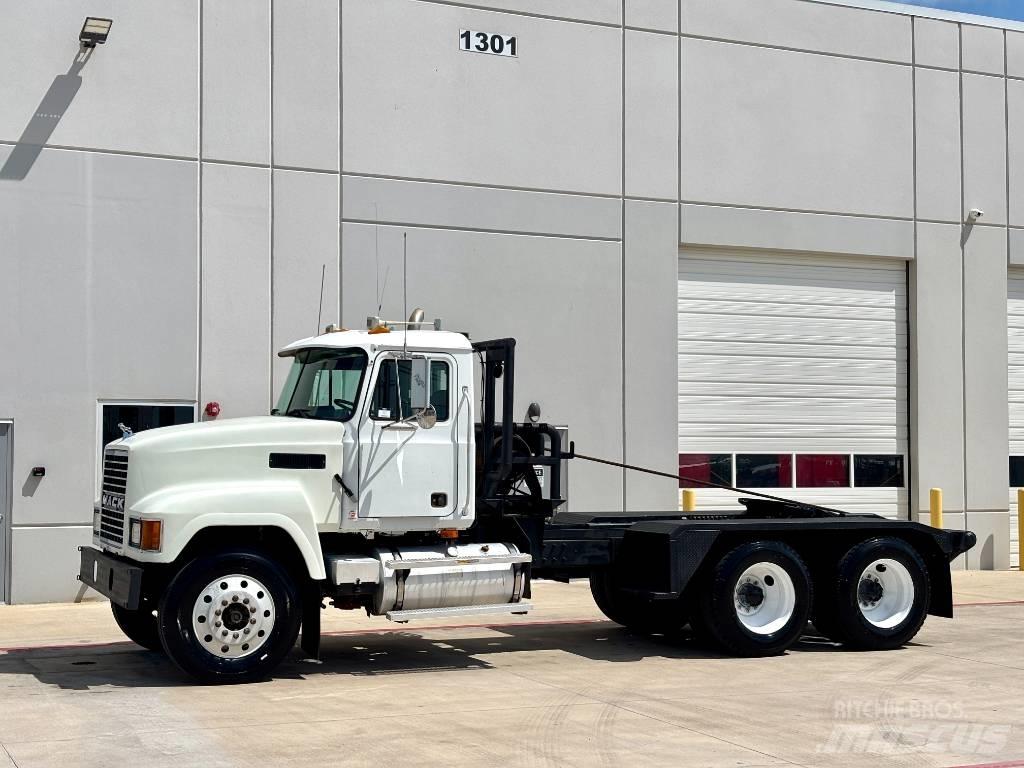 Mack CH 613 救援车