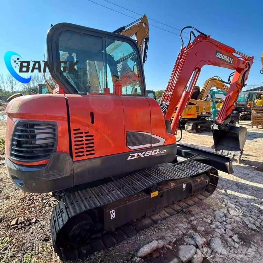 Doosan DX 60 小型挖掘机