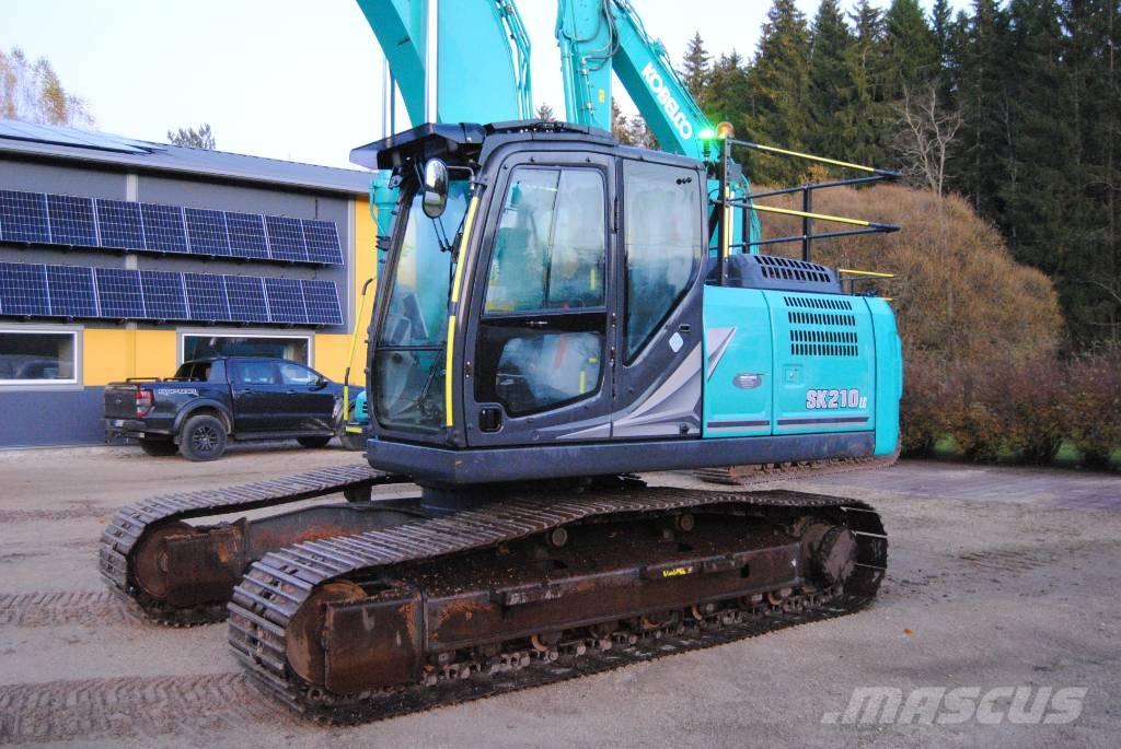 Kobelco SK210LC-11 履带挖掘机