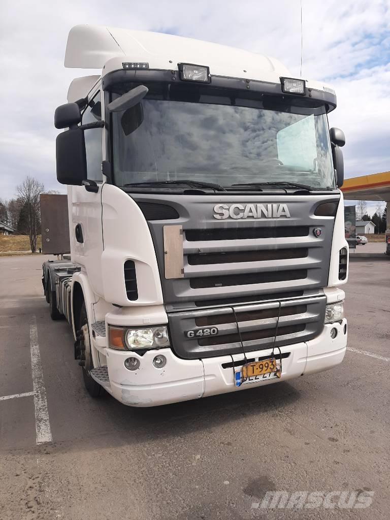 Scania G 420 集装箱叉车