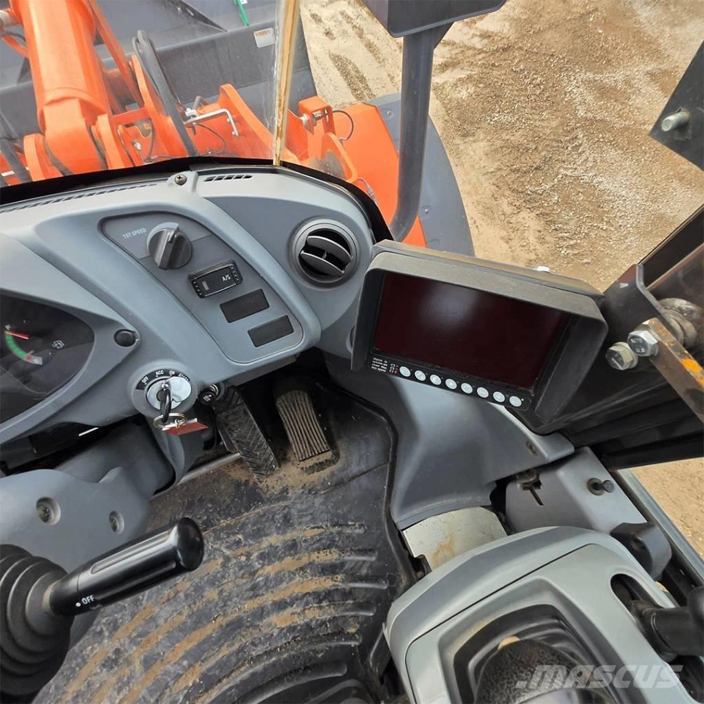 Hitachi ZW150-6 轮式装载机