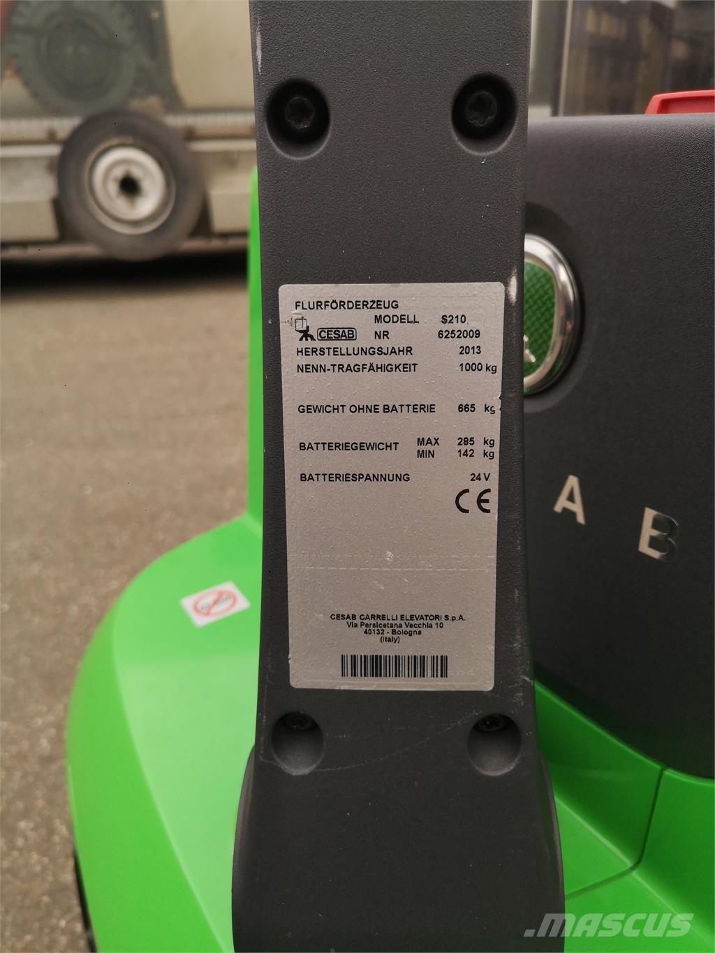 Cesab S210 行走式堆垛机