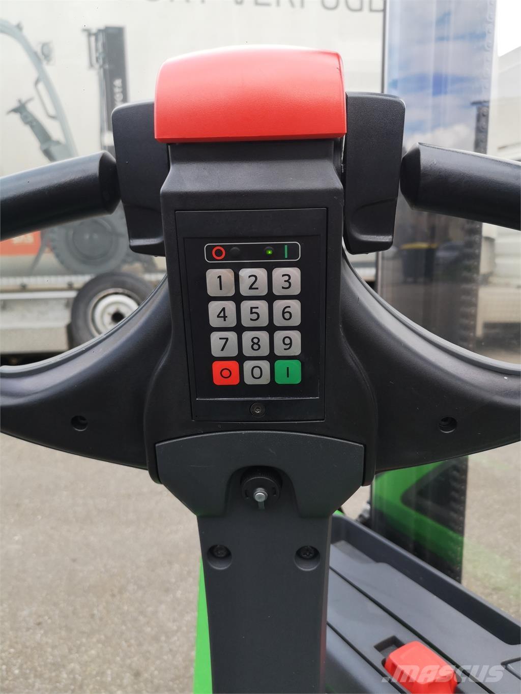 Cesab S210 行走式堆垛机