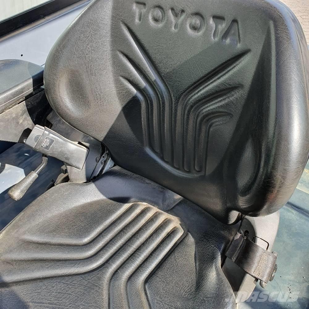 Toyota Traigo 80 电动叉车
