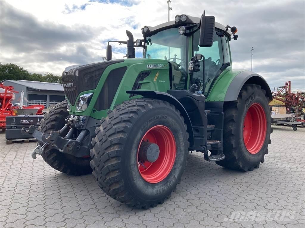 Fendt 824 Vario S4 拖拉机/农用车