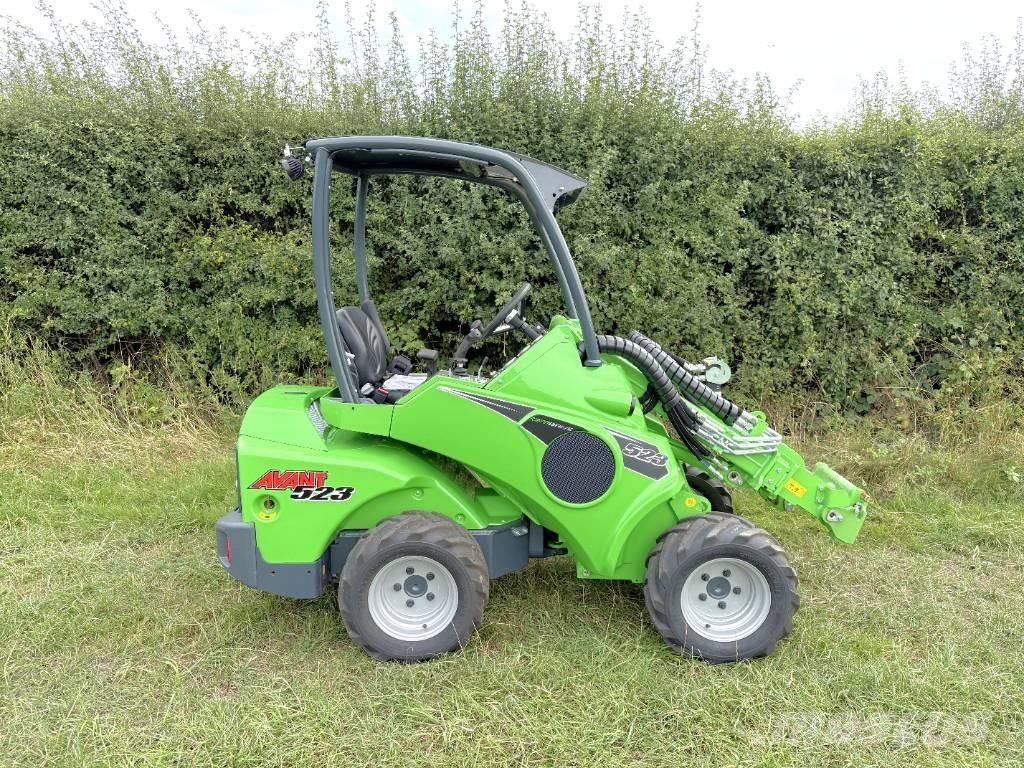 Avant 523 小型装载机